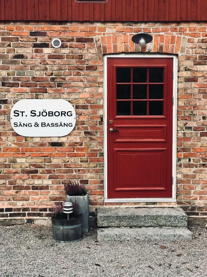 Sjoeborg Saeng & Bassaeng Bed & Breakfast Munka-Ljungby Exterior photo